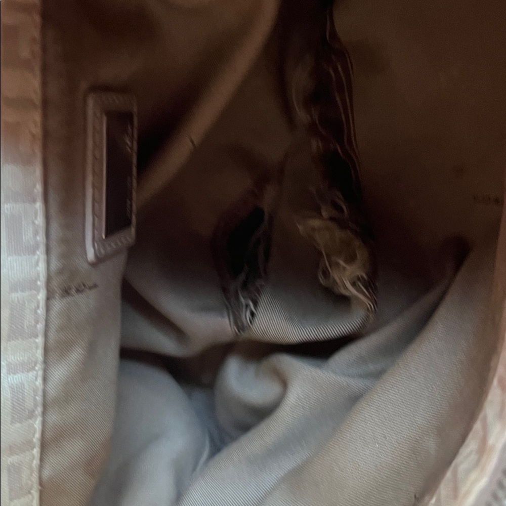 Fendi Baguette - Picture 9 of 9